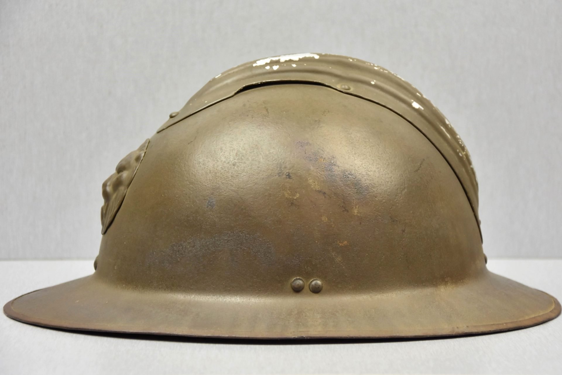 WW2 M1931 Belgian Adrian helmet with 'last-ditch' liner — image 2