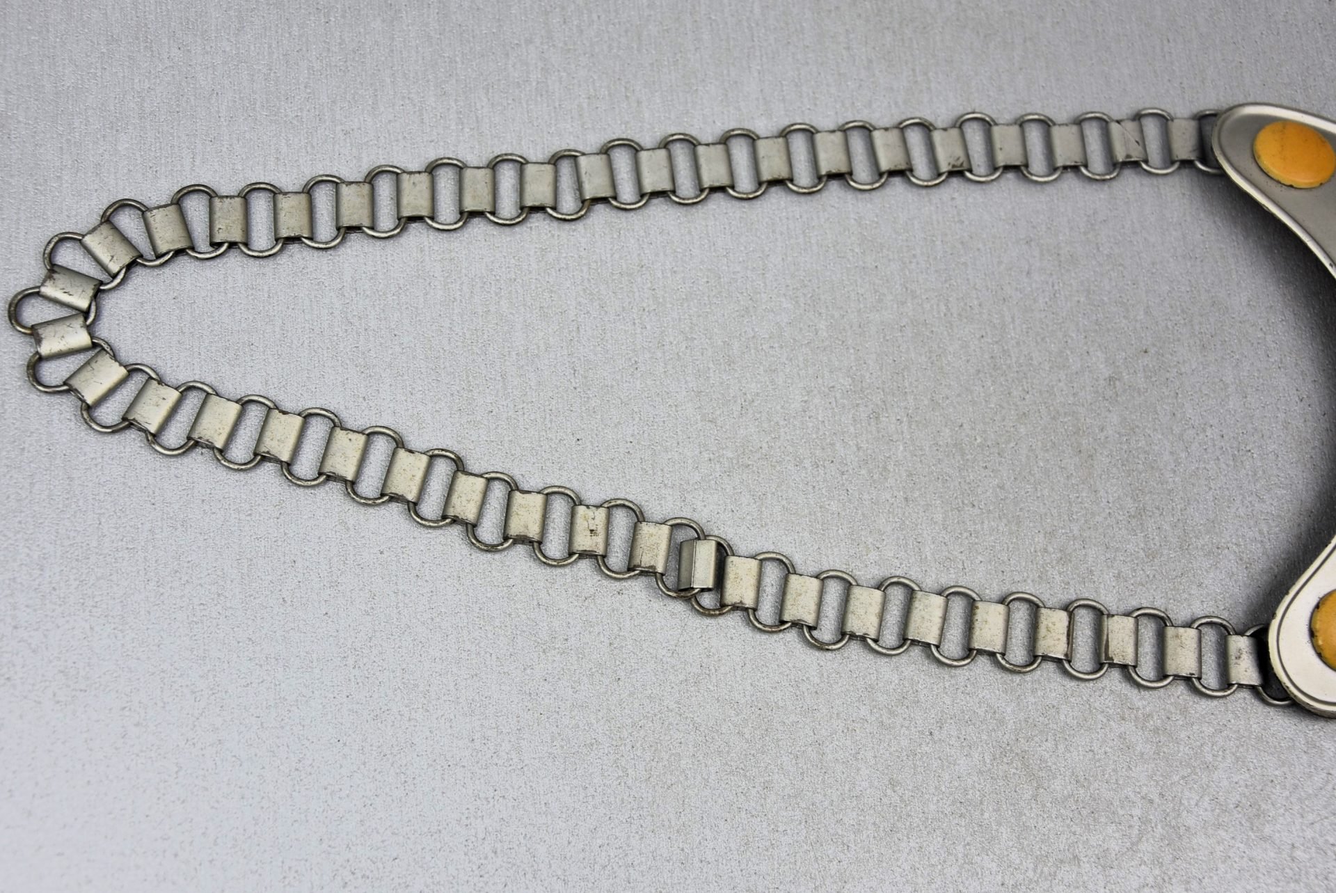 Wehrmacht Feldgendarmerie gorget 'Ringkragen' — image 3