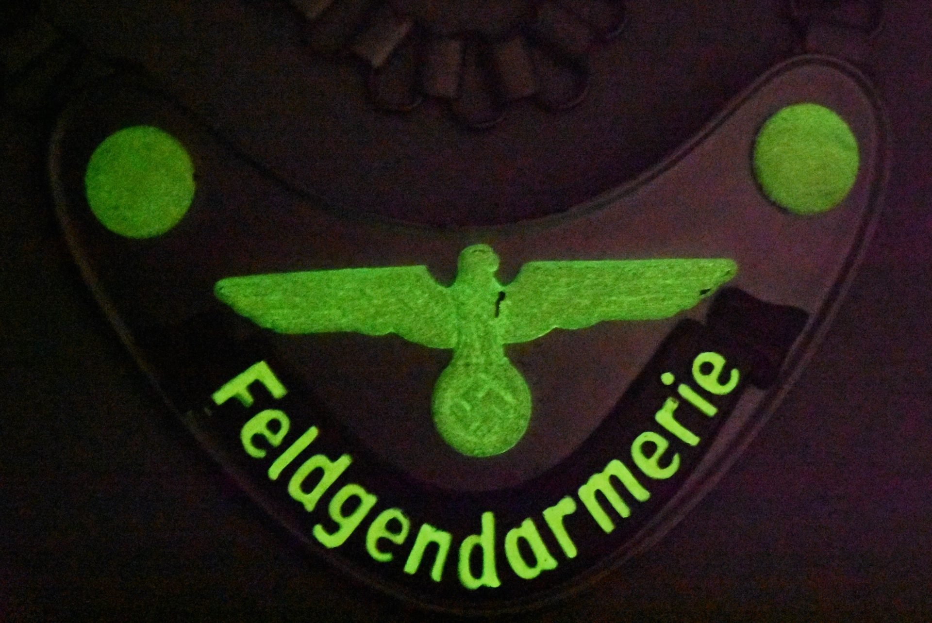 Wehrmacht Feldgendarmerie gorget 'Ringkragen' — image 6