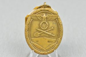 Westwall medal (Deutsches Schutzwall-Ehrenzeichen) in Buntmetall