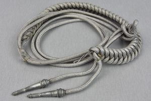 Wehrmacht officer aiguillette