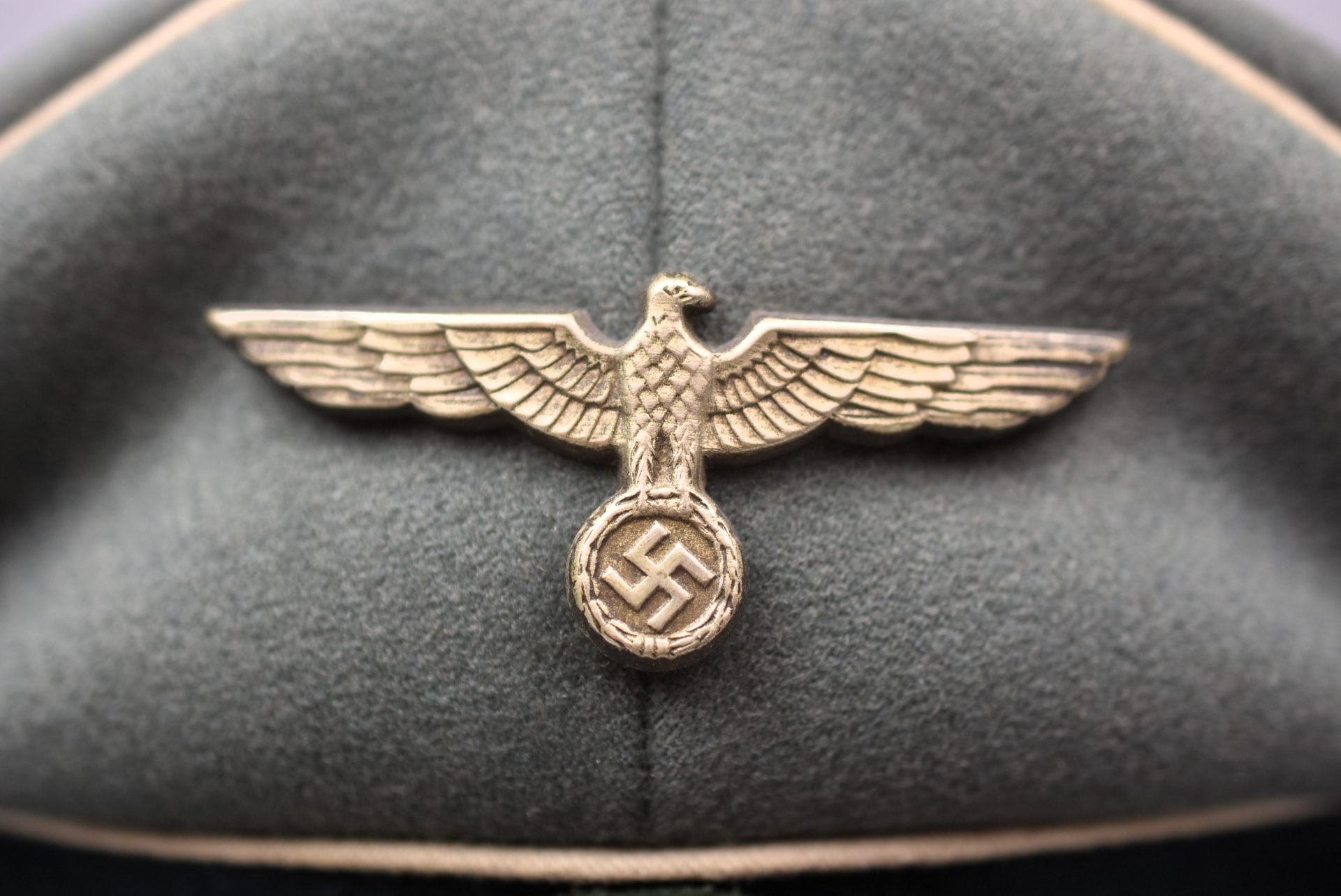 Early army (Heer) infantry visor cap 'Schirmmütze' by Erel Extra — image 10