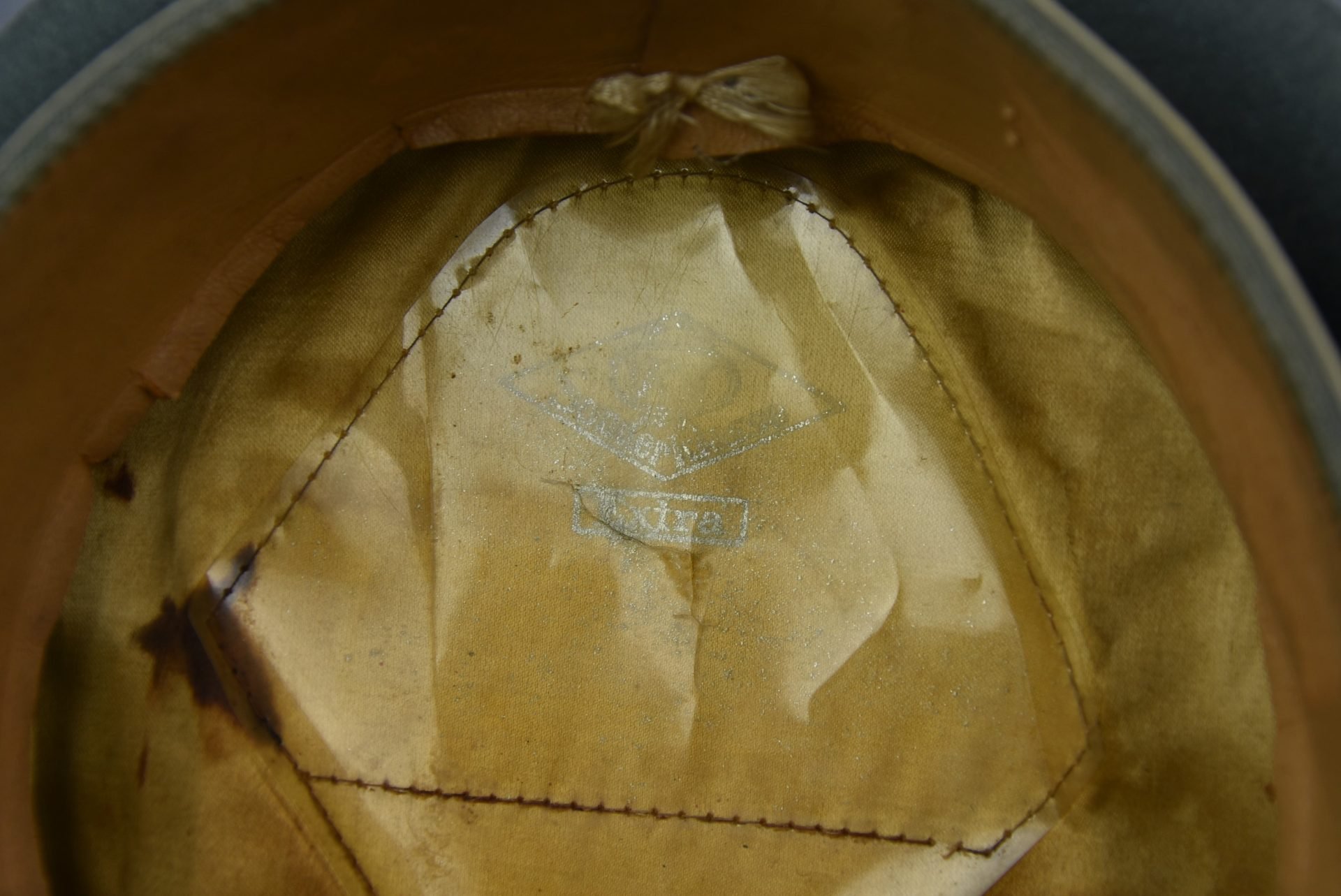 Early army (Heer) infantry visor cap 'Schirmmütze' by Erel Extra — image 21