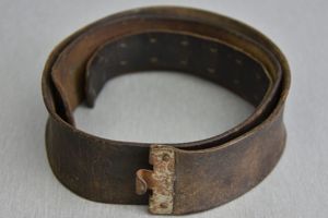 Hitlerjugend leather belt by RZM L4/2609/38