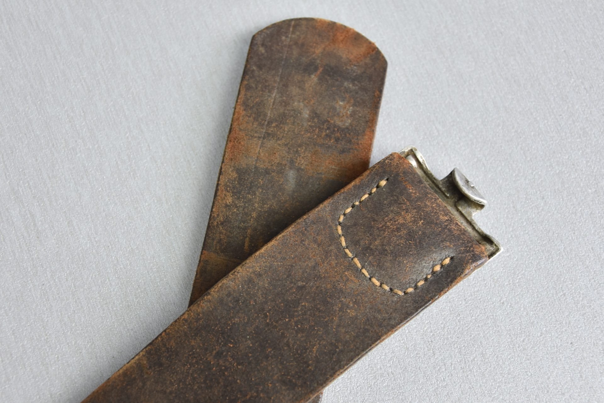 Early leather Wehrmacht equipment belt with aluminum hook by St. Orthey Marienberg 1938 — image 3