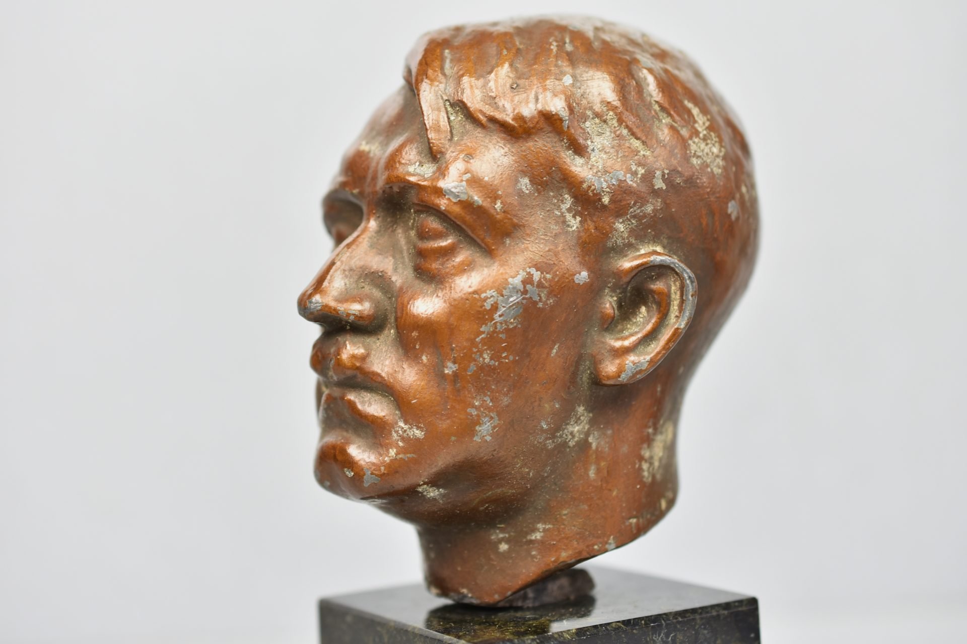 Adolf Hitler bust by Theodor Linz scale 1/4 — image 11