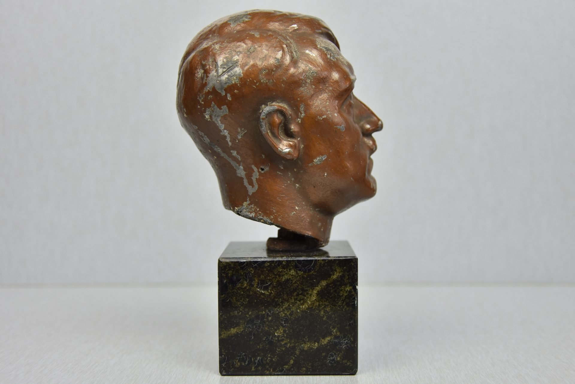 Adolf Hitler bust by Theodor Linz scale 1/4 — image 6