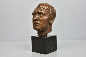 Adolf Hitler bust by Theodor Linz scale 1/4