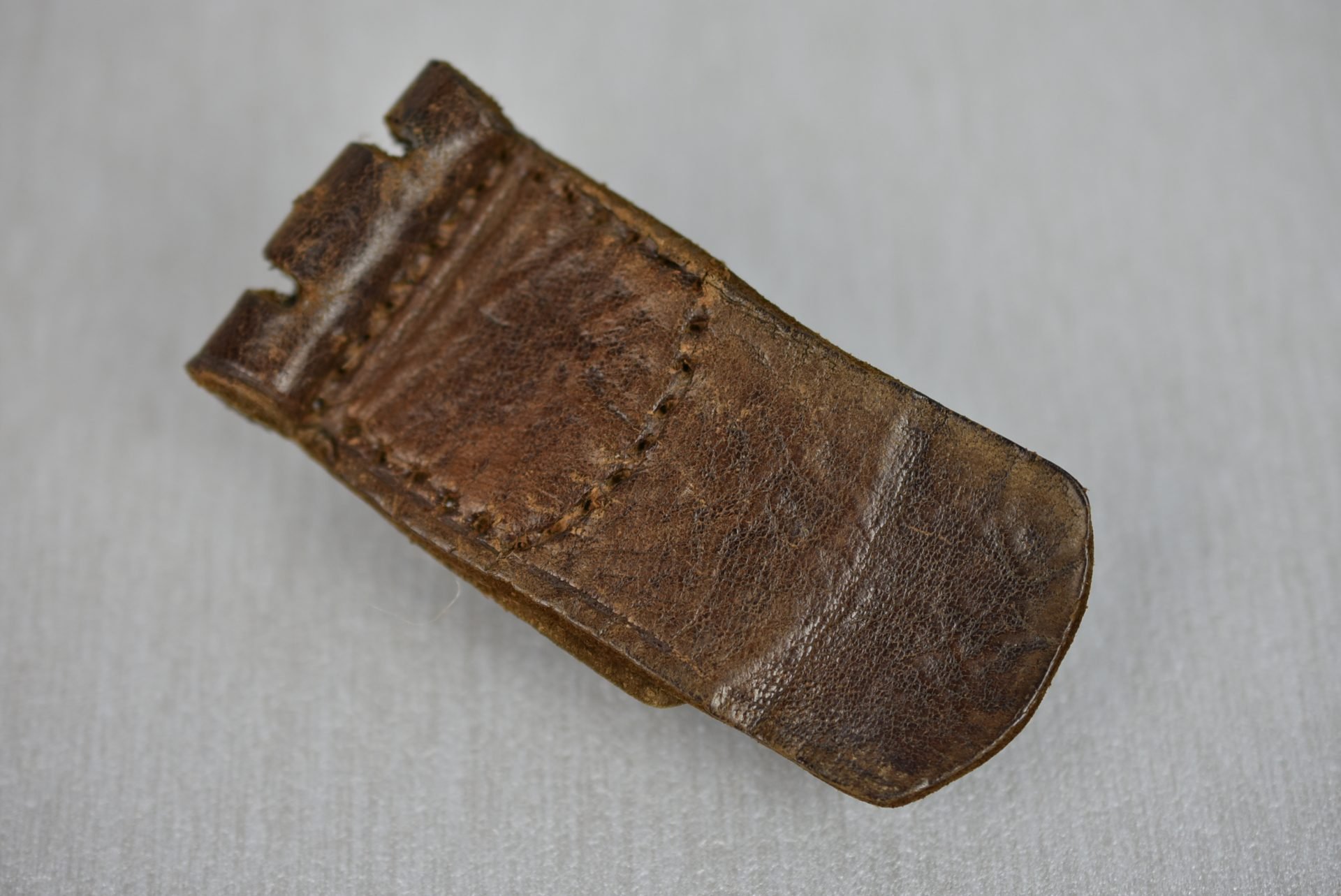 Belt buckle leather tab by Hermann Knoller 1941 — image 2