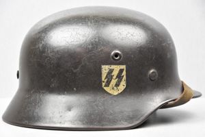 M40 Waffen-SS single decal steel helmet Q66