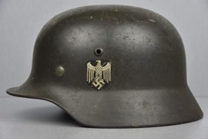 M35 Army (Heer) ex-double decal steel helmet Q64