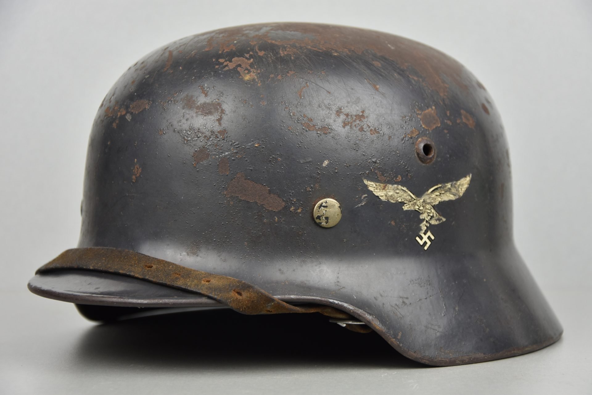 M35 Luftwaffe double decal steel helmet E.F.68 1938 — image 7
