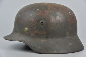 M35 army (Heeres) ex-DD reissued steel helmet Q64