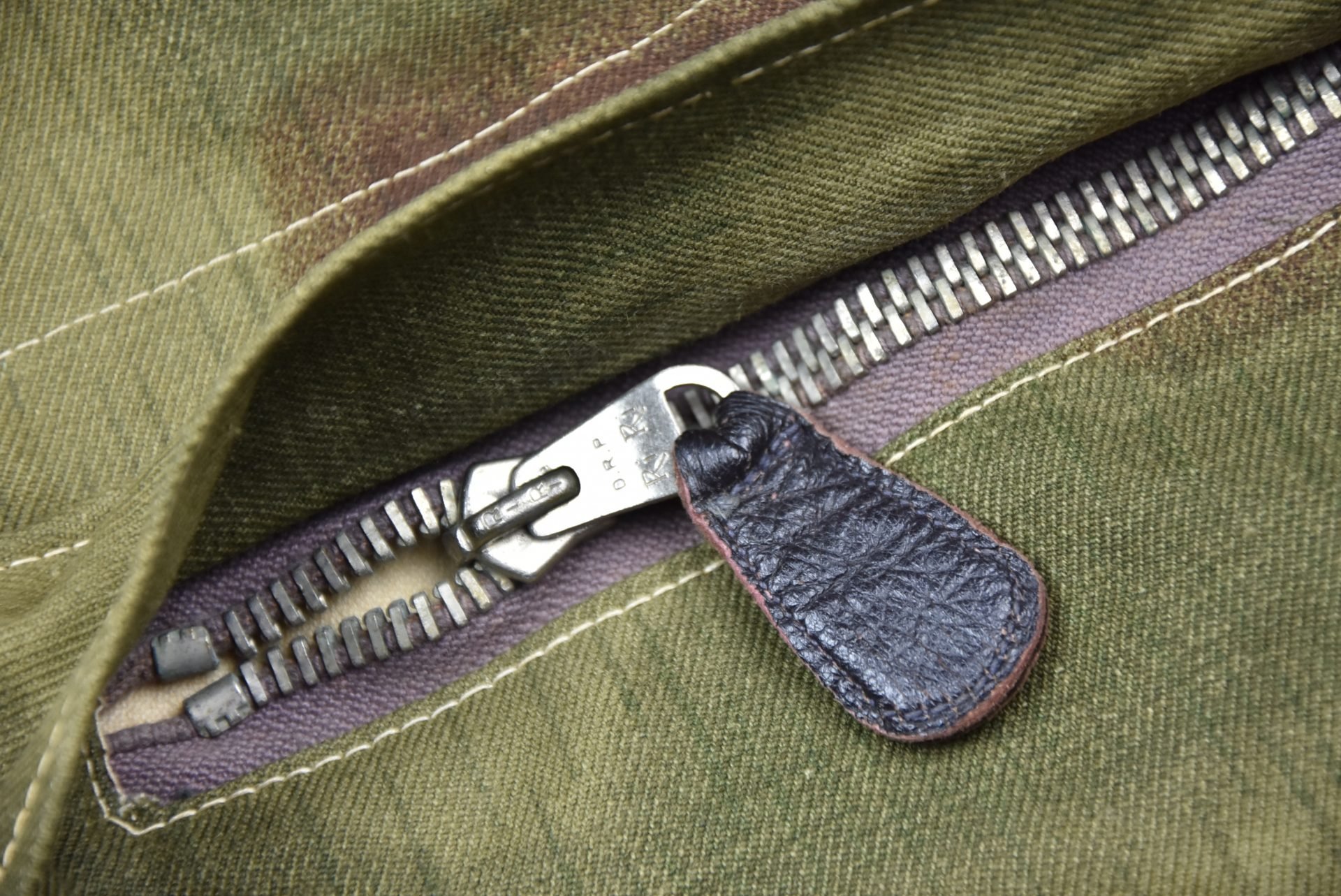 MINT Luftwaffe paratrooper jump smock 'Fallschirmjäger knochensack' in Sumpftarn 1944 — image 12