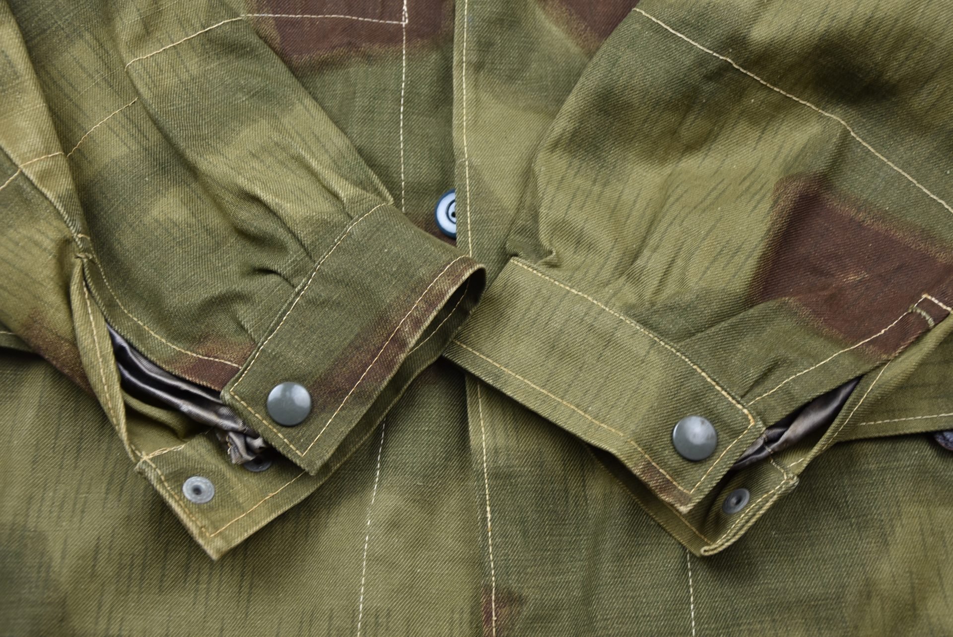 MINT Luftwaffe paratrooper jump smock 'Fallschirmjäger knochensack' in Sumpftarn 1944 — image 13