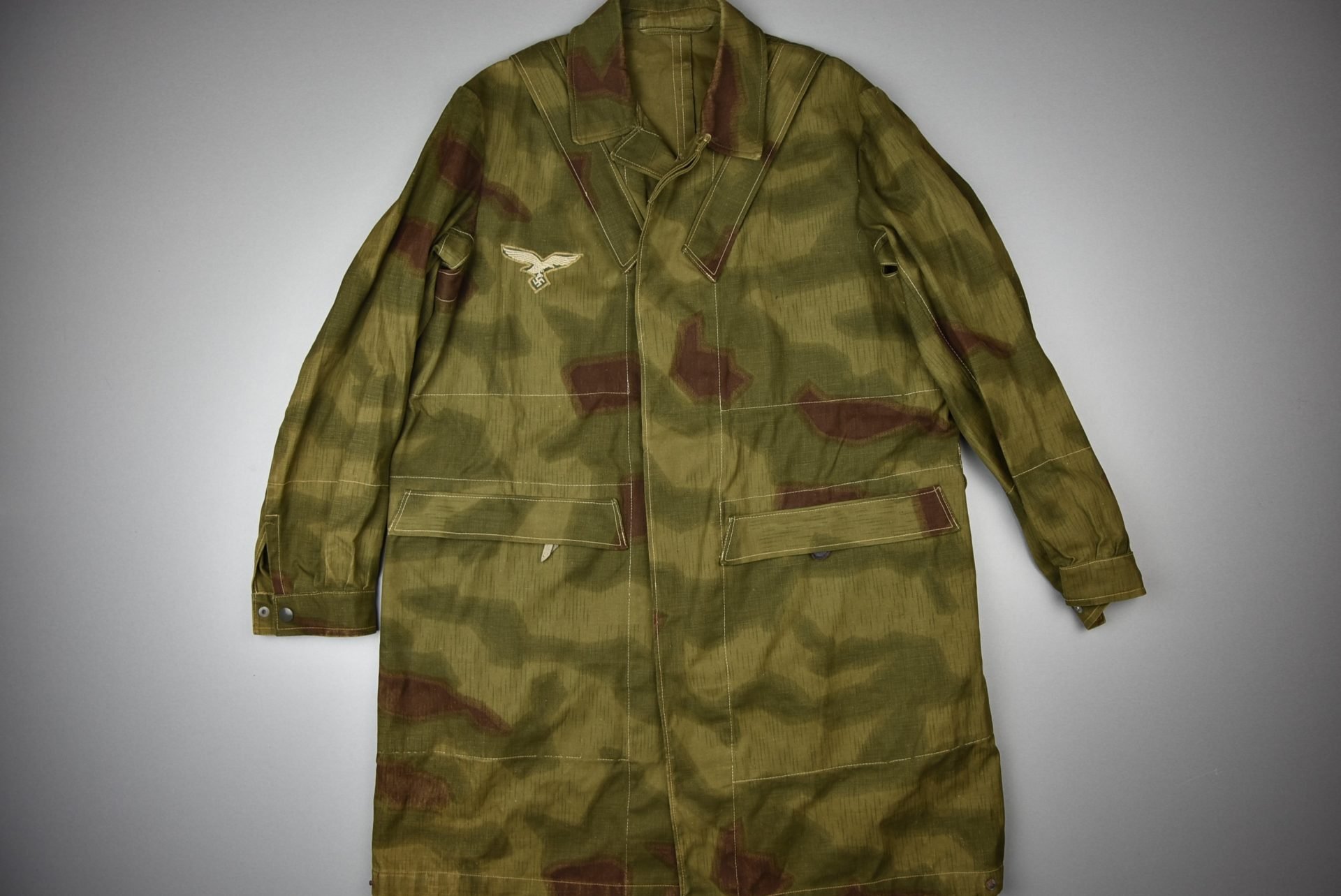 MINT Luftwaffe paratrooper jump smock 'Fallschirmjäger knochensack' in Sumpftarn 1944 — image 18