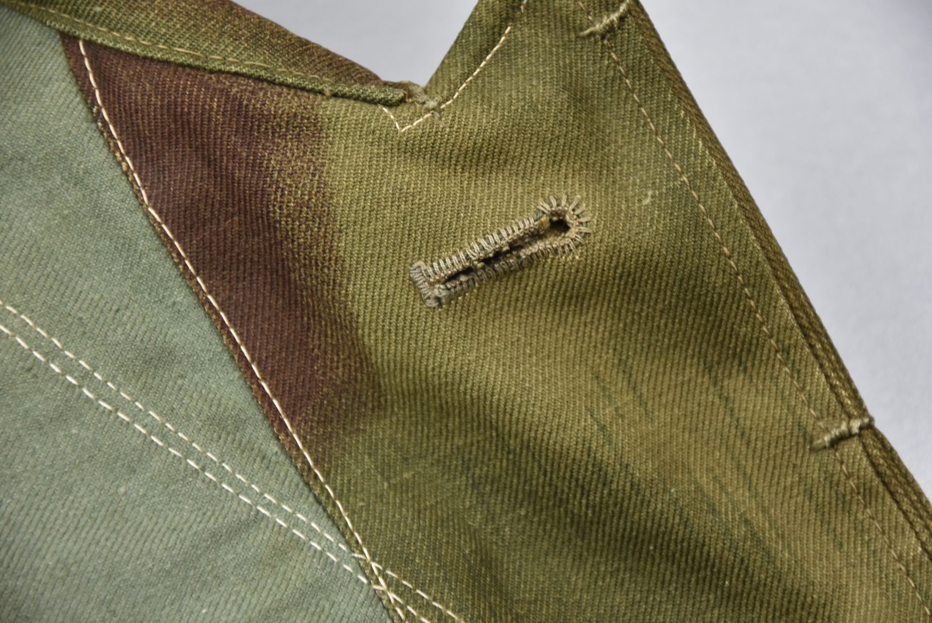 MINT Luftwaffe paratrooper jump smock 'Fallschirmjäger knochensack' in Sumpftarn 1944 — image 26