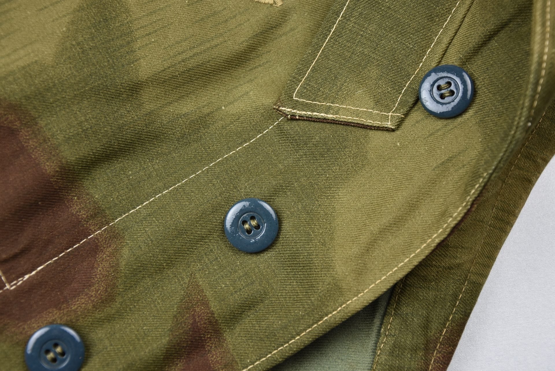 MINT Luftwaffe paratrooper jump smock 'Fallschirmjäger knochensack' in Sumpftarn 1944 — image 27