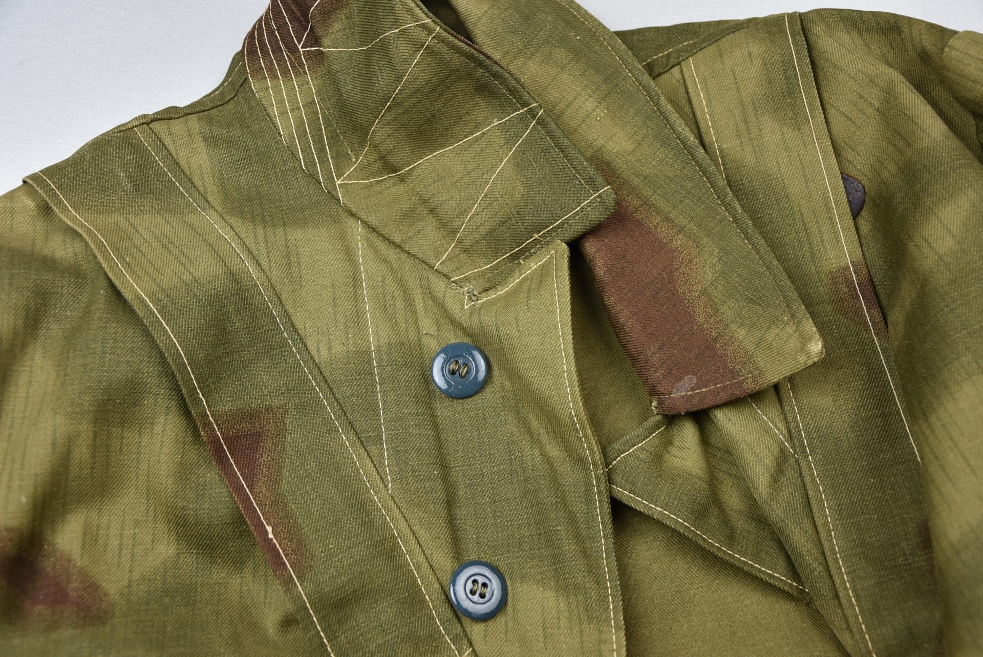 MINT Luftwaffe paratrooper jump smock 'Fallschirmjäger knochensack' in Sumpftarn 1944 — image 28