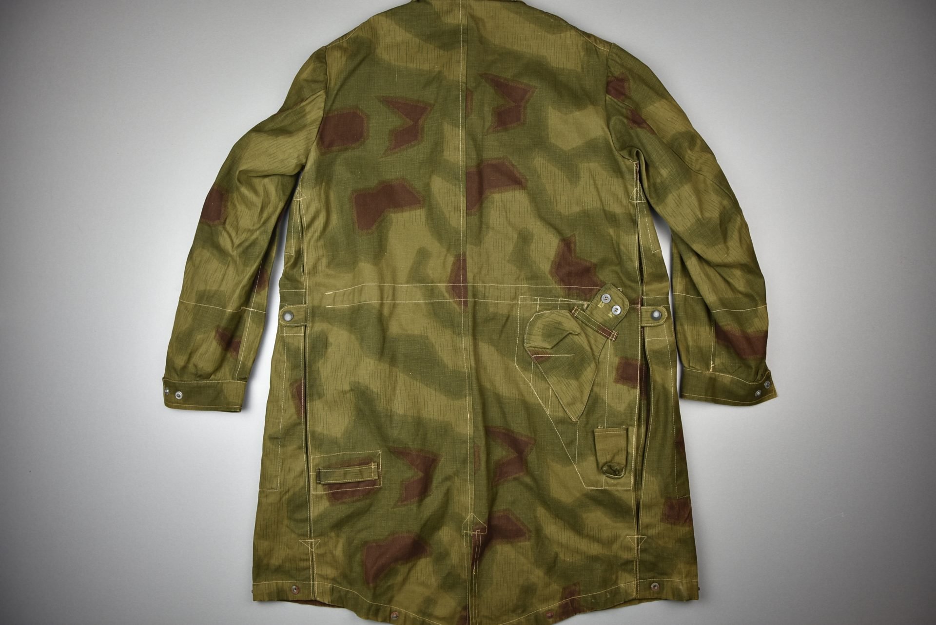 MINT Luftwaffe paratrooper jump smock 'Fallschirmjäger knochensack' in Sumpftarn 1944 — image 29