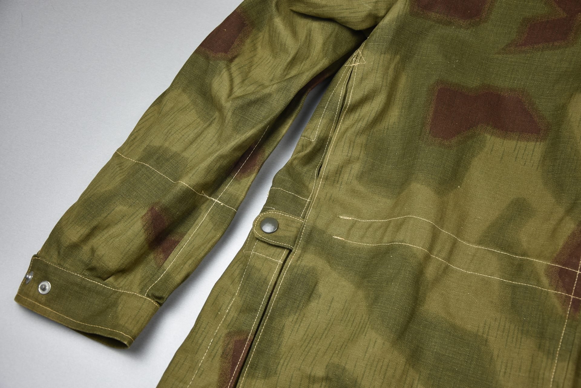 MINT Luftwaffe paratrooper jump smock 'Fallschirmjäger knochensack' in Sumpftarn 1944 — image 32