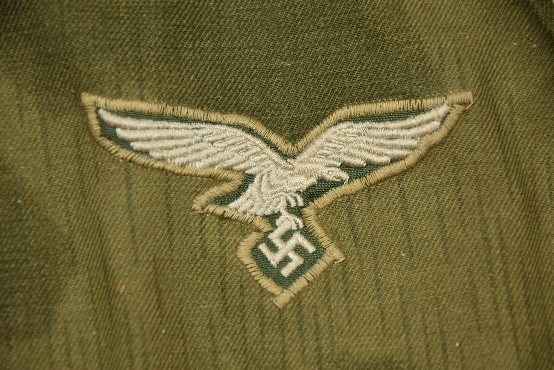 MINT Luftwaffe paratrooper jump smock 'Fallschirmjäger knochensack' in Sumpftarn 1944 — image 4