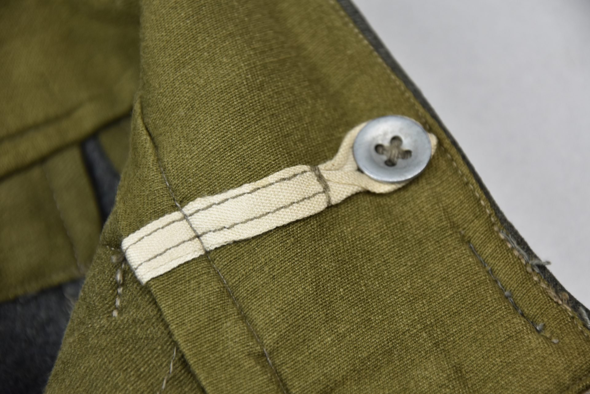 Wehrmacht/Waffen-SS M43 combat trousers with RBNr. 1944 — image 13