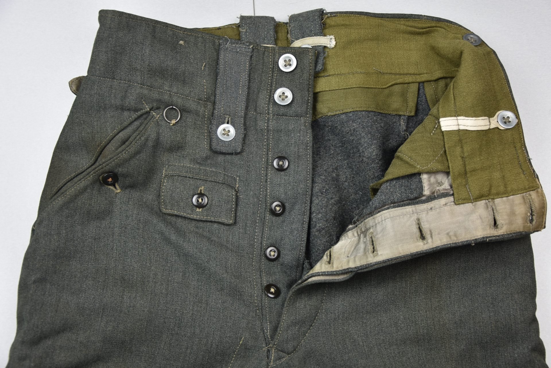 Wehrmacht/Waffen-SS M43 combat trousers with RBNr. 1944 — image 8