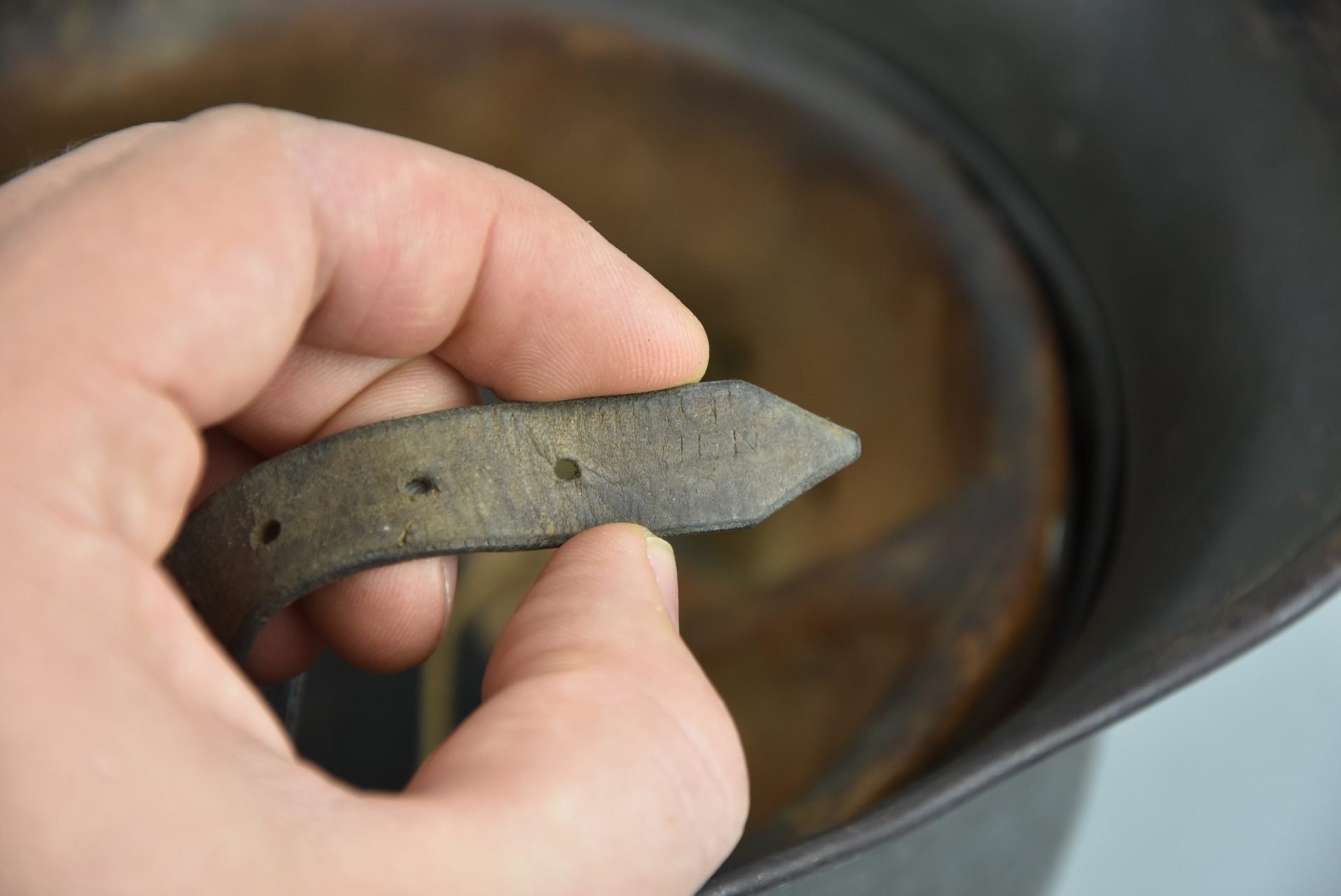 M18 army (Heer) 'transitional' reissue single decal steel helmet St.66 — image 12