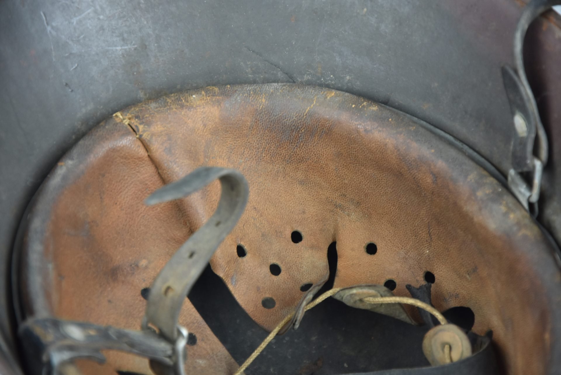 M18 army (Heer) 'transitional' reissue single decal steel helmet St.66 — image 13