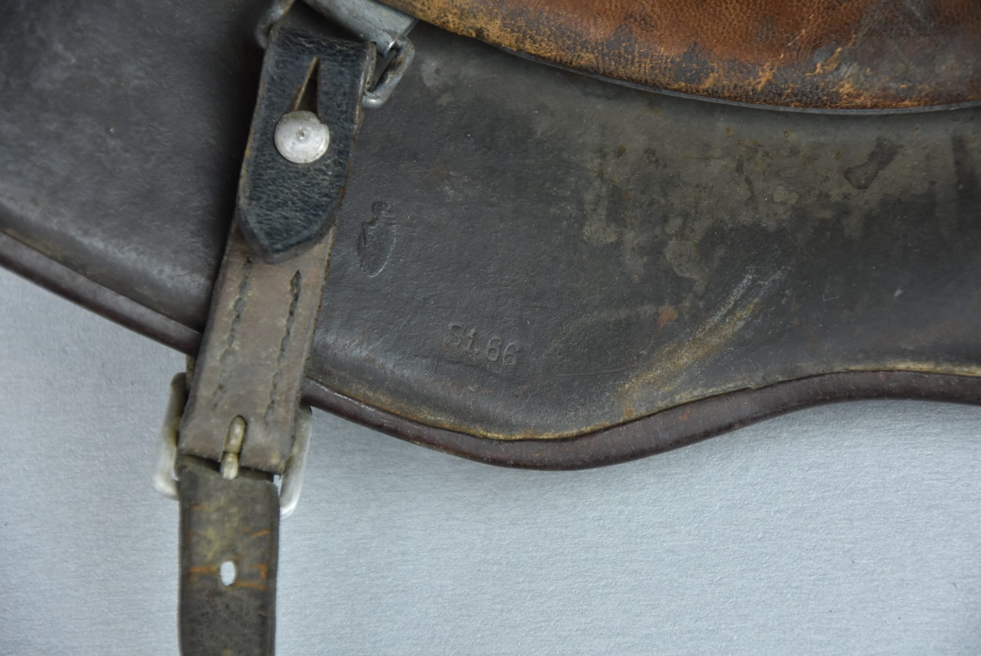 M18 army (Heer) 'transitional' reissue single decal steel helmet St.66 — image 17