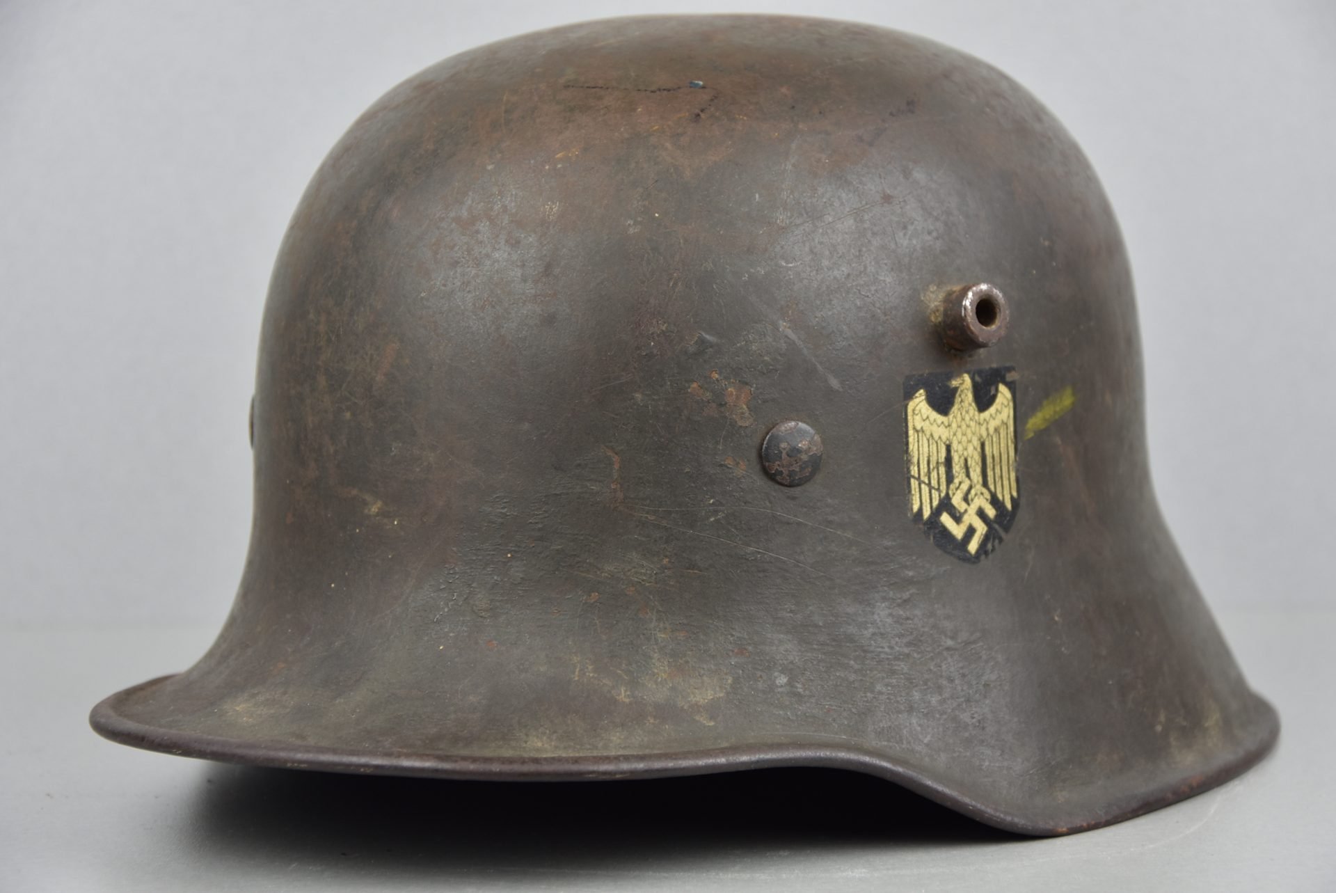 M18 army (Heer) 'transitional' reissue single decal steel helmet St.66 — image 6