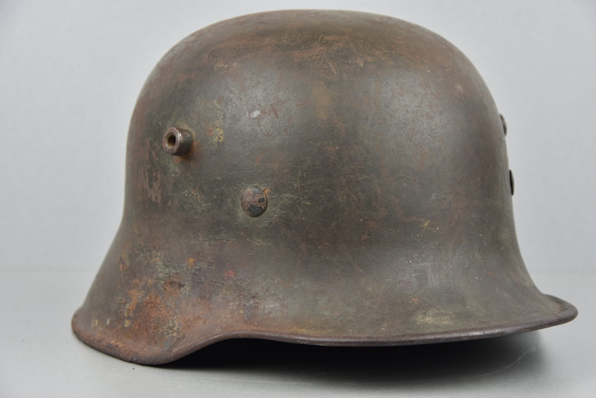 M18 army (Heer) 'transitional' reissue single decal steel helmet St.66 — image 7