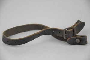 Late war leather German helmet chin strap with RBNr.