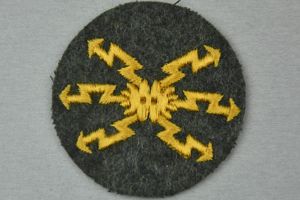 M40 army career badge 'Funkmeister' radio operator