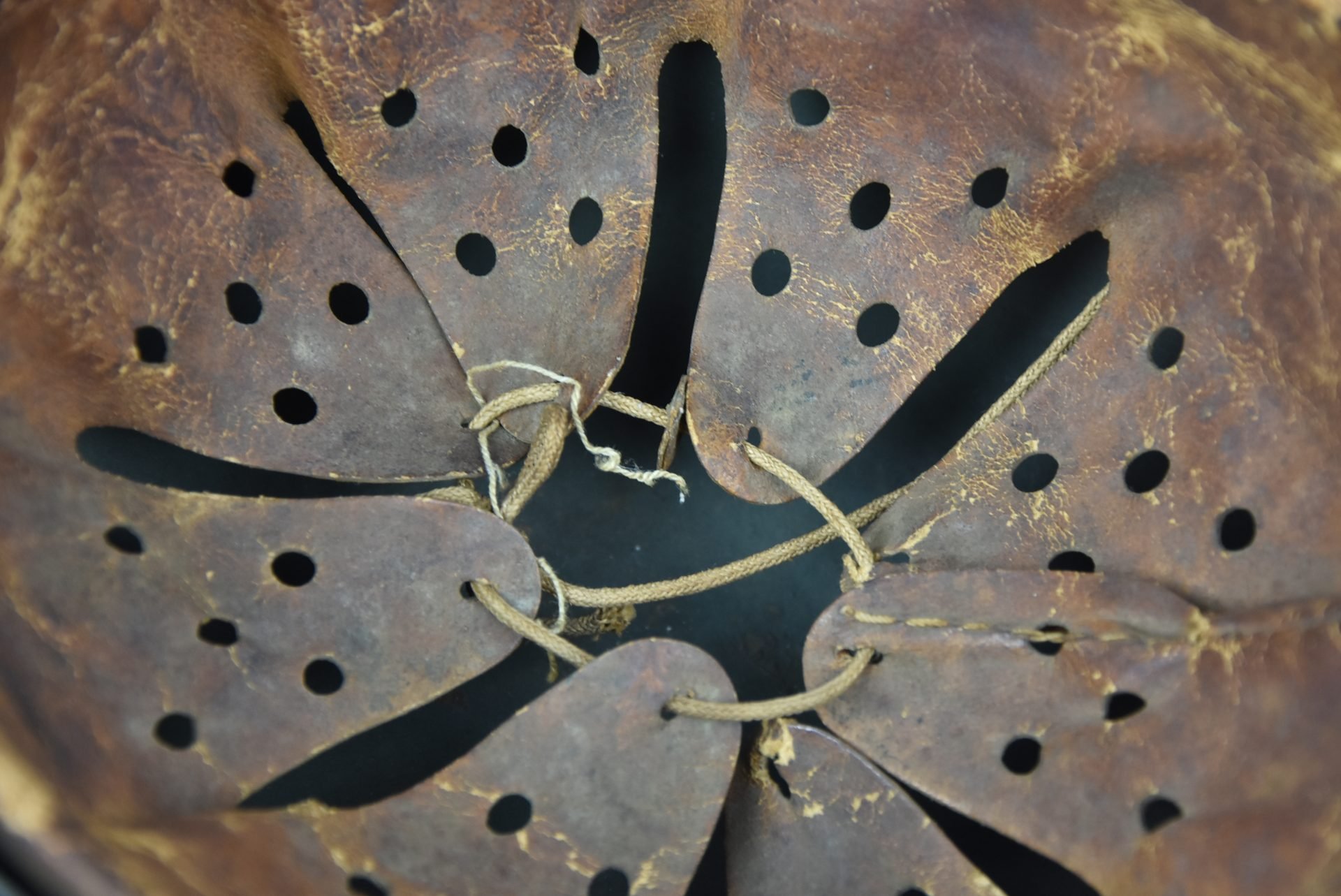M35 army (Heer) camouflage with wire steel helmet — image 17