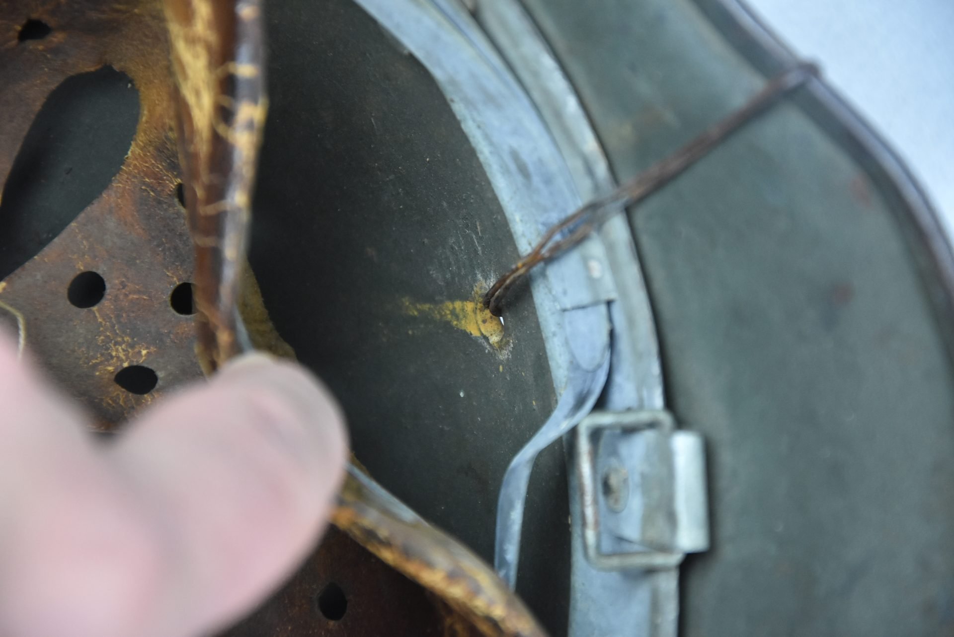 M35 army (Heer) camouflage with wire steel helmet — image 25