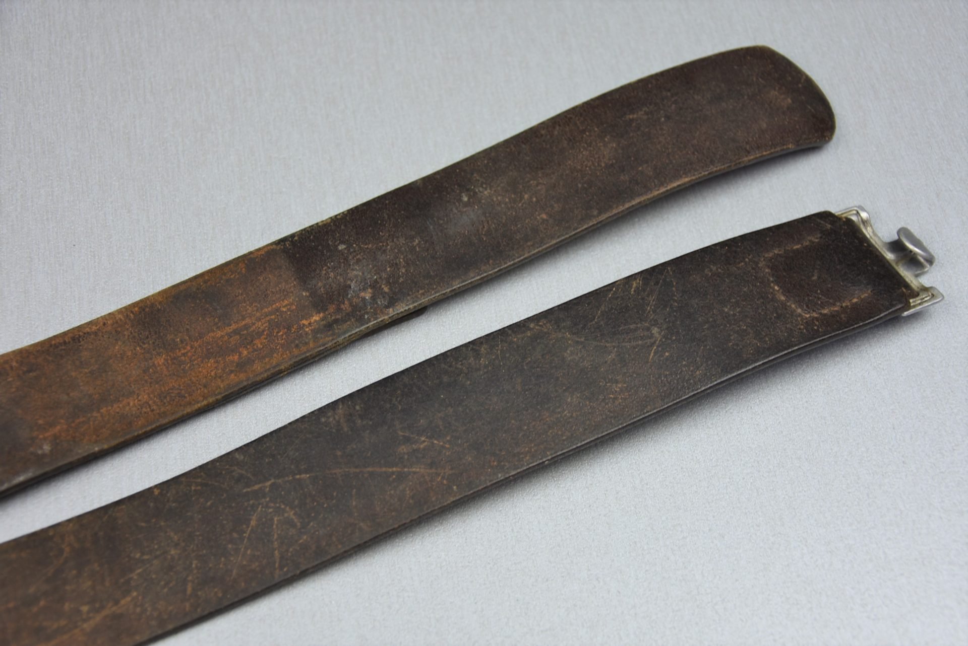 Early choclate brown Luftwaffe equipment belt — image 3