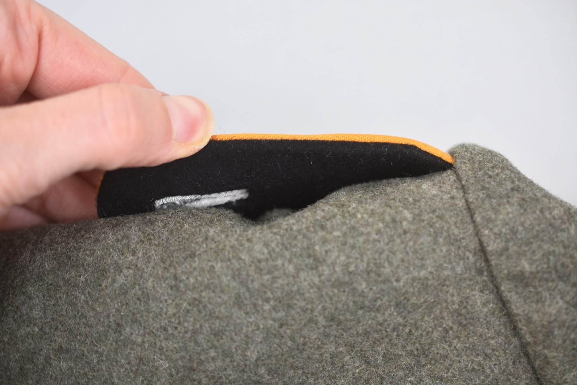 Waffen-SS 3rd Panzer Division 'Totenkopf' officer Feldbluse for SS-Untersturmführer — image 22