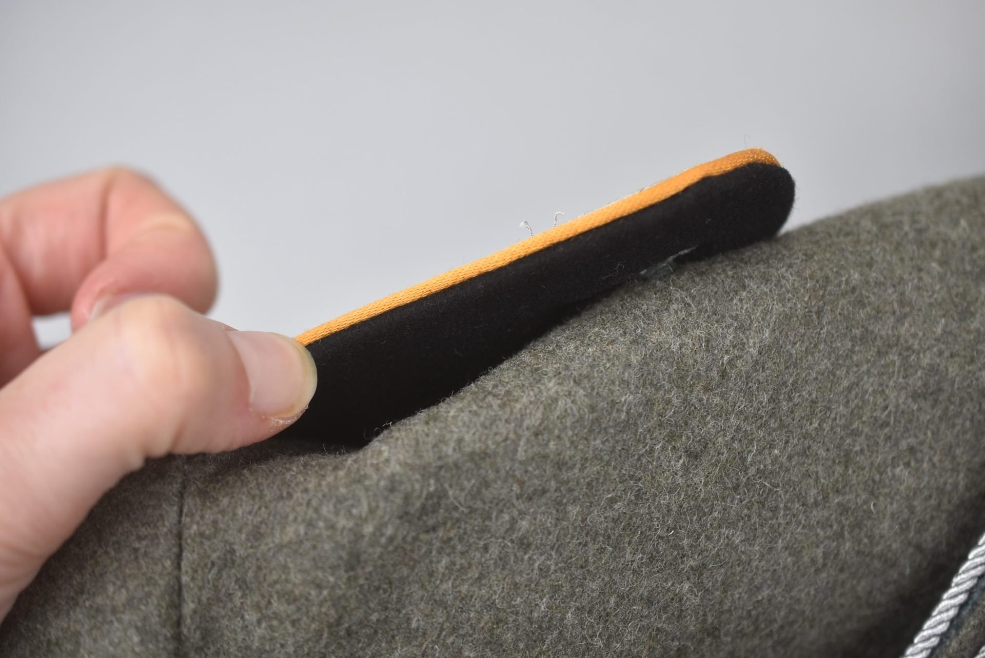 Waffen-SS 3rd Panzer Division 'Totenkopf' officer Feldbluse for SS-Untersturmführer — image 24