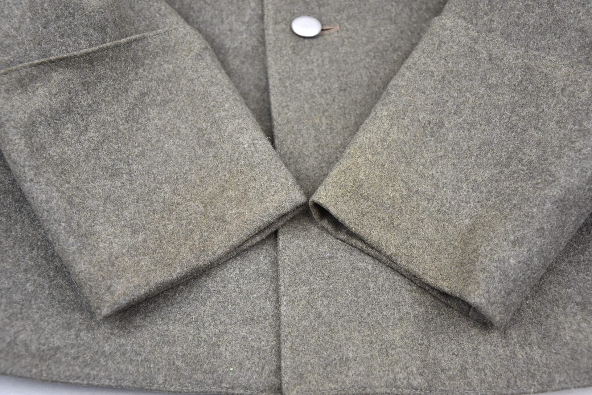 Waffen-SS 3rd Panzer Division 'Totenkopf' officer Feldbluse for SS-Untersturmführer — image 25