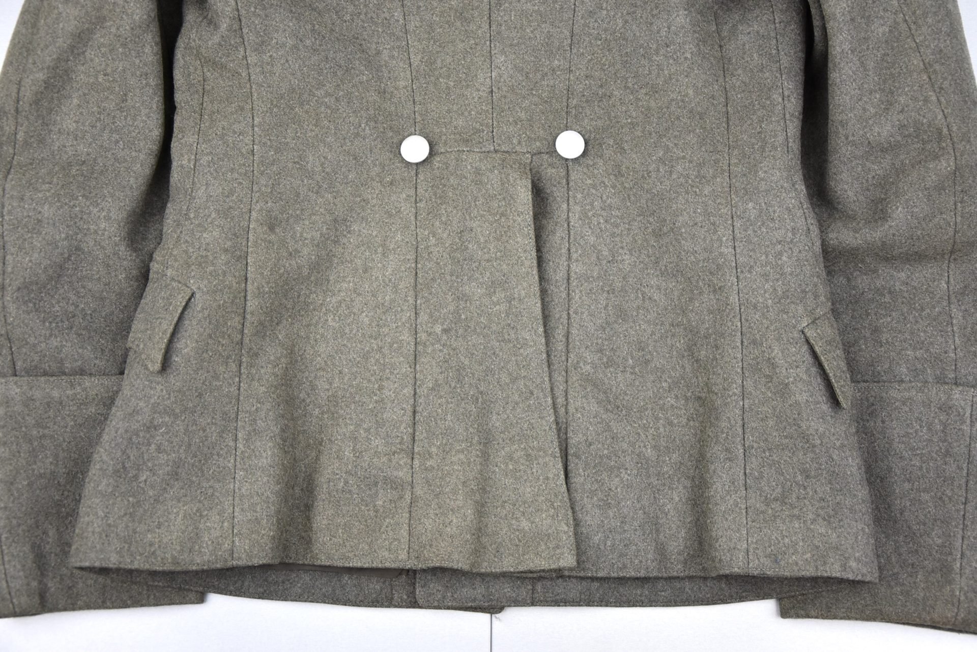 Waffen-SS 3rd Panzer Division 'Totenkopf' officer Feldbluse for SS-Untersturmführer — image 29