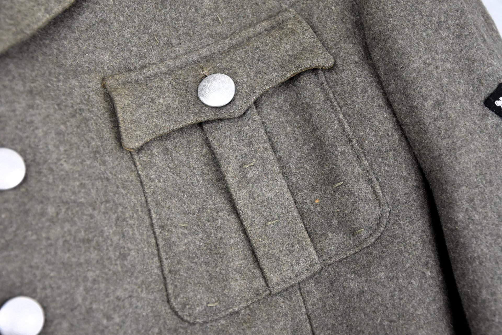 Waffen-SS 3rd Panzer Division 'Totenkopf' officer Feldbluse for SS-Untersturmführer — image 3