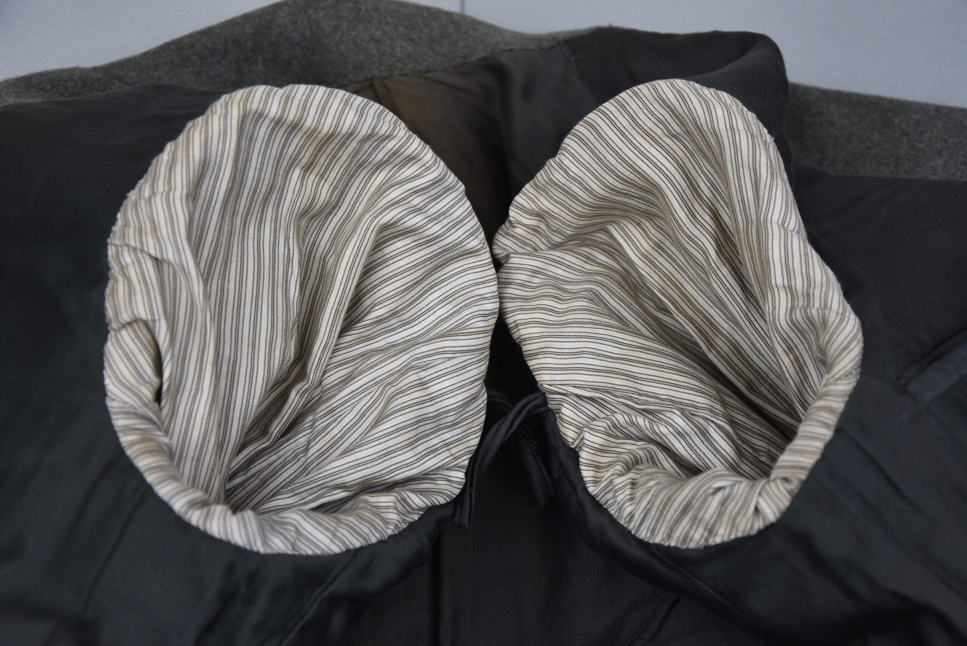 Waffen-SS 3rd Panzer Division 'Totenkopf' officer Feldbluse for SS-Untersturmführer — image 45