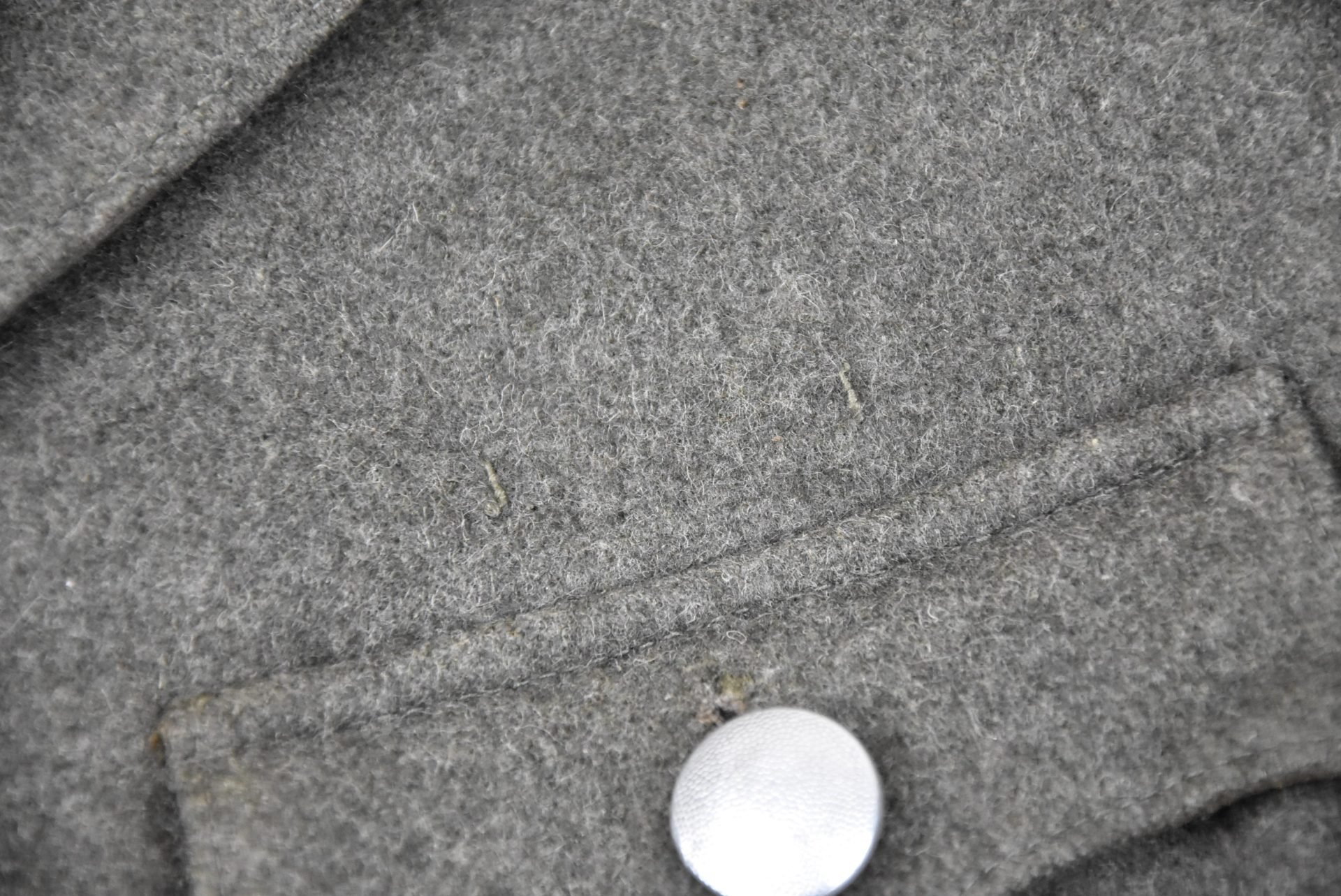 Waffen-SS 3rd Panzer Division 'Totenkopf' officer Feldbluse for SS-Untersturmführer — image 5