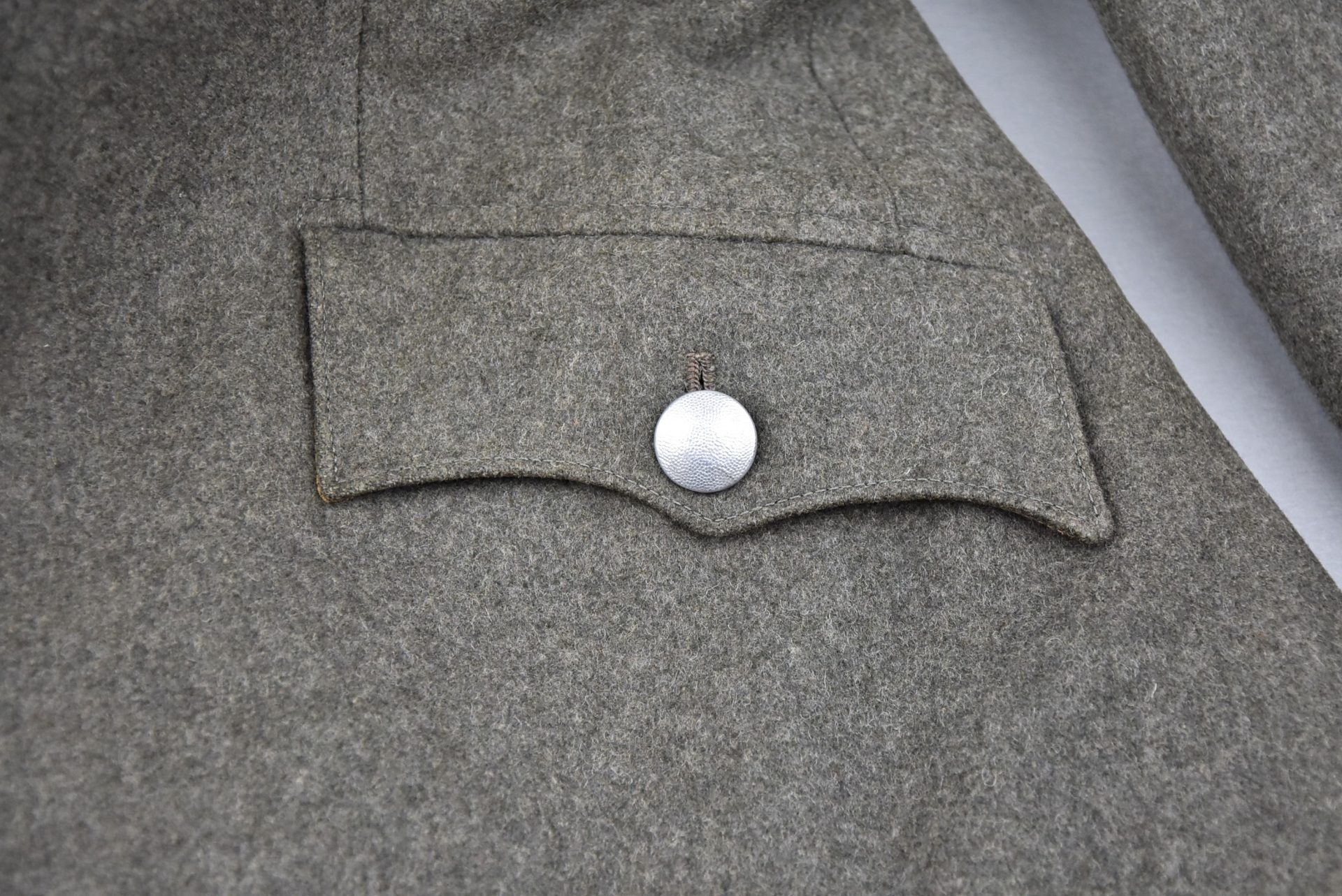 Waffen-SS 3rd Panzer Division 'Totenkopf' officer Feldbluse for SS-Untersturmführer — image 6