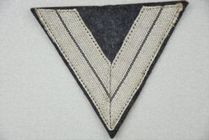 Luftwaffe Obergefreiter rank chevron