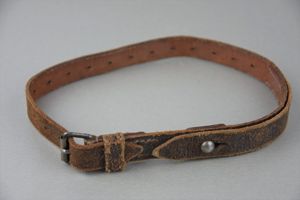 Luftwaffe chocolate brown equipment strap 'Mantelriem' L.B.A. 1940