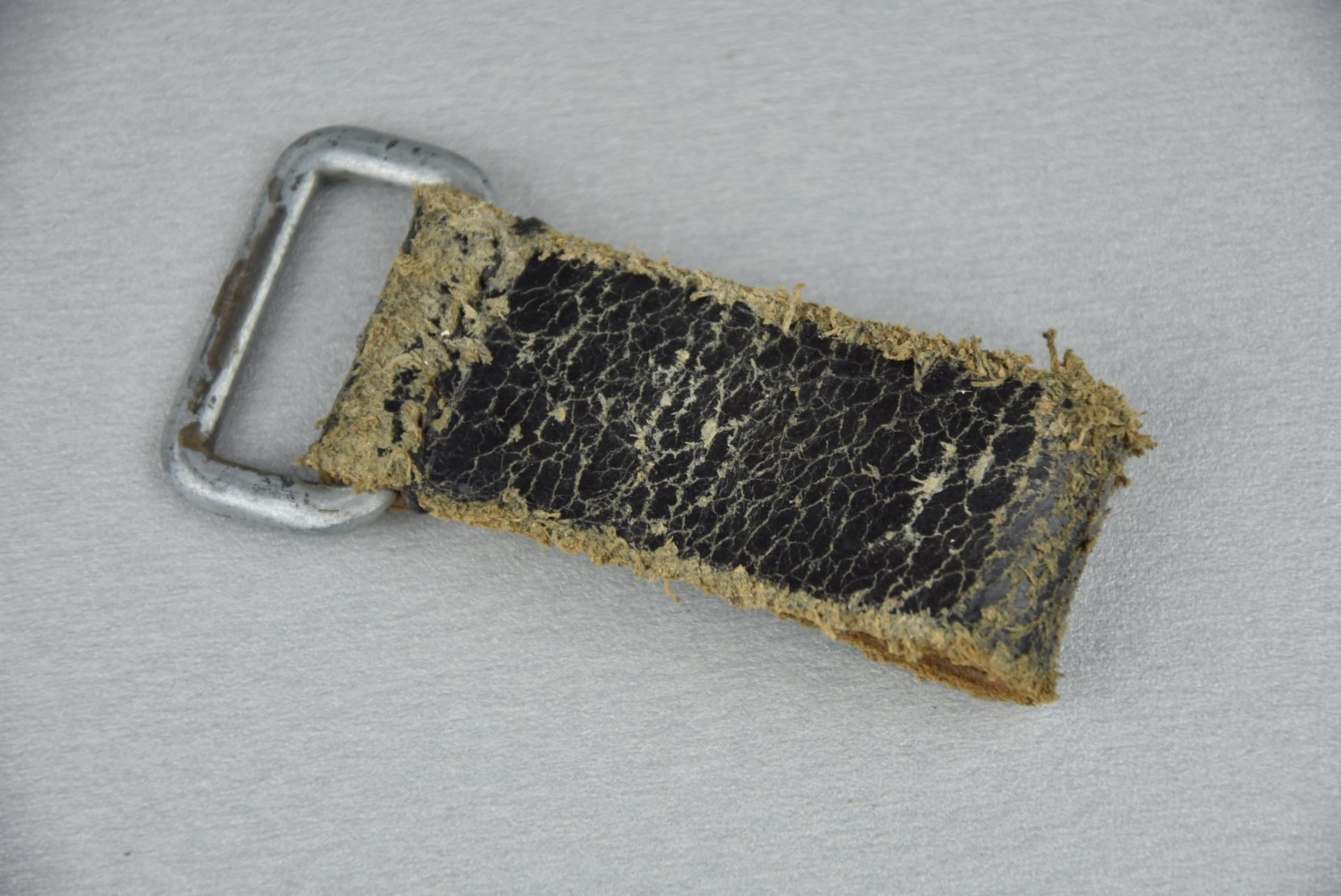 Wehrmacht equipment D-ring 1940 — image 2