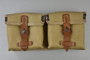 G43 ammunition pouch 'bla' 1944
